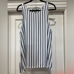 Old Navy Rayon Striped Tank Top
**In very good condition**
